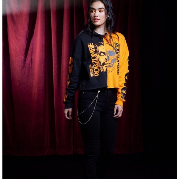 Rob Zombie Burn Through The Witches Split Crop Girls Hoodie Medium NWT - Picture 2 of 4